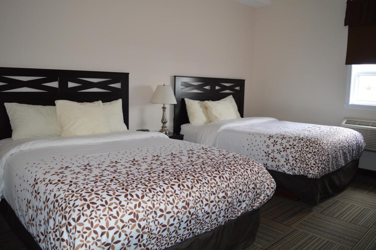 Auberge Macdonald Guest Inn Iroquois Falls エクステリア 写真
