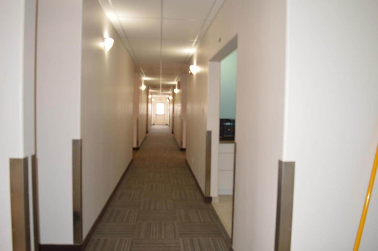 Auberge Macdonald Guest Inn Iroquois Falls エクステリア 写真